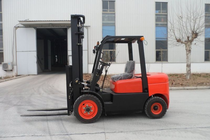 Stivuitor Diesel 3 Tone