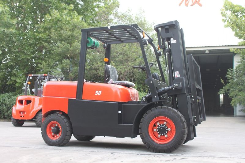 Stivuitor Diesel 5 Tone