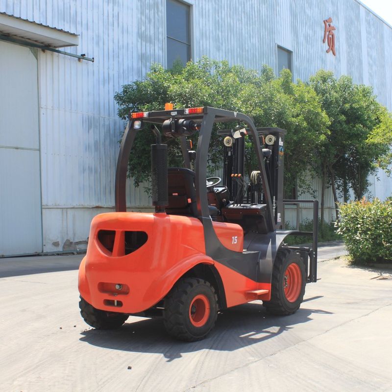 Stivuitor Teren Accidentat 1.5T 2WD